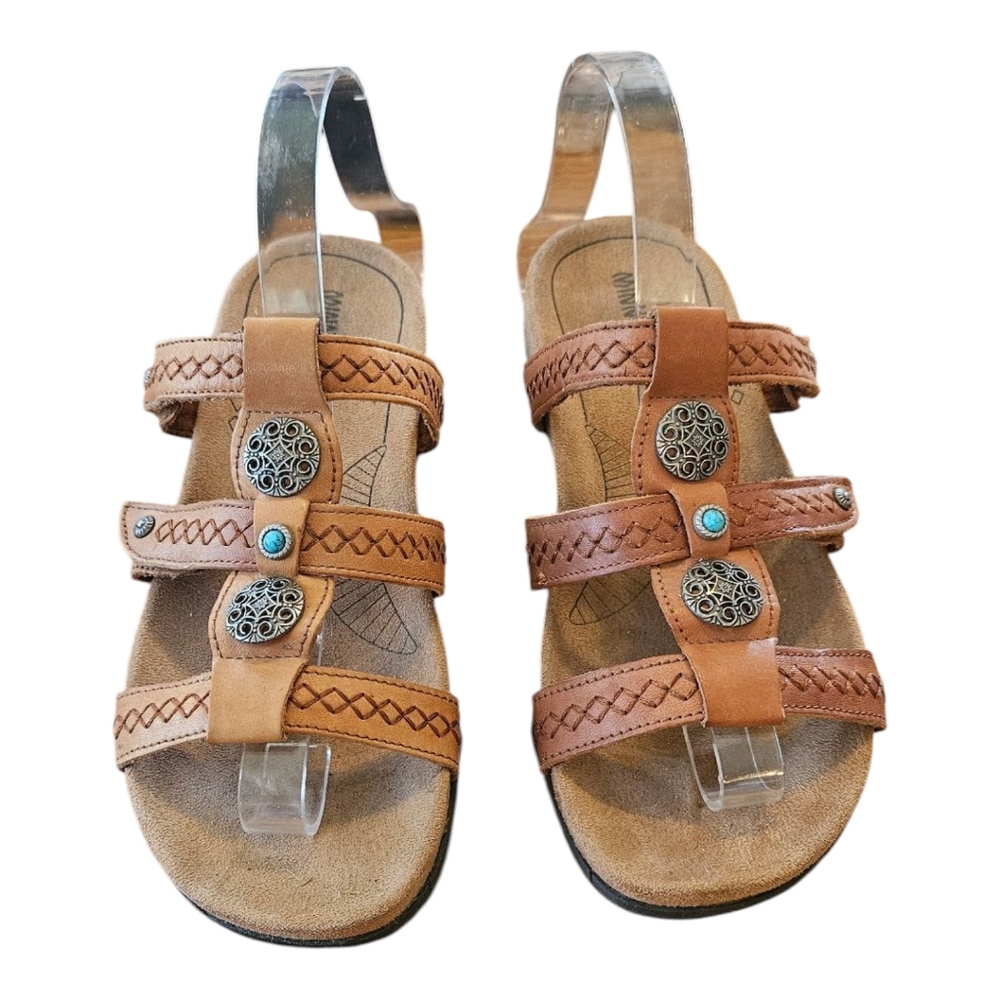 Minnetonka Leather Sandals Brown Emelished Women's Size 6 V.e.l.c.r.o Closure
